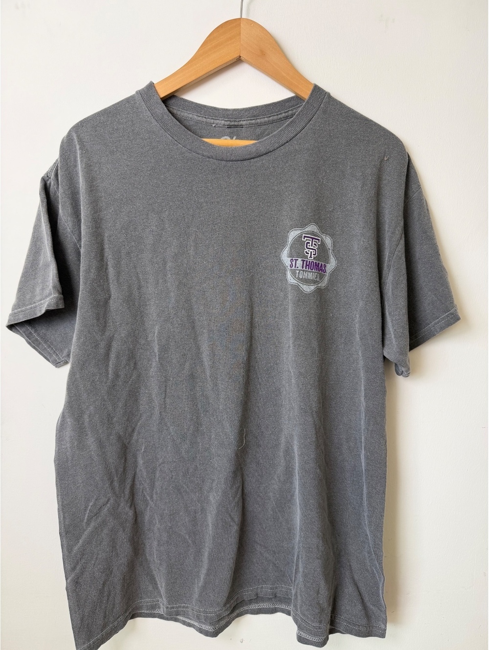 Blue 84 St. Thomas Tommies T-Shirt Gray Purple College NCAA Size L